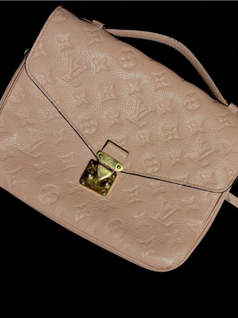 Louis Vuitton Pink Pochette Mètis